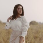 Priyanka Mohan Instagram - 🍂 Photos @vasanthphotography Styled by @stay__slay M&H @kalwon_beauty