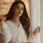 Priyanka Mohan Instagram - 🤎 📸 @vasanthphotography M&H @kalwon_beauty Styling @stay__slay