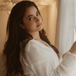 Priyanka Mohan Instagram - 🤎 📸 @vasanthphotography M&H @kalwon_beauty Styling @stay__slay