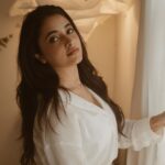 Priyanka Mohan Instagram - 🤎 📸 @vasanthphotography M&H @kalwon_beauty Styling @stay__slay