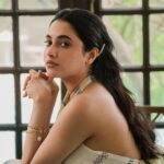 Priyanka Mohan Instagram - All that magic in the frame💫 Styled by @pallavi_85 @openhousestudio.in Outfit @shopverb Jewellery @mykreshya M&H @kalwon_beauty @puii_c_ammy 📸 @hunar.daga