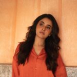Priyanka Mohan Instagram - BIG 🍊 MOOD FOR 2023 Styled by @pallavi_85 @openhousestudio.in Outfit @guaparesortwear 📸 @hunar.daga M&H @kalwon_beauty @puii_c_ammy