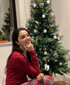 Priyanka Mohan Instagram - Wishing y’all a very merry Christmas 🎄 ❄️☃️