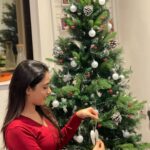 Priyanka Mohan Instagram - Wishing y’all a very merry Christmas 🎄 ❄️☃️ London, United Kingdom