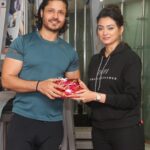 Priyanka Mondal Instagram – Thank you so much @indulgexpress & @sharmighosal for this honour. I’m so grateful to give away the awards to the winners. I love this & thoroughly enjoyed the whole thing. @getfitatskulpt is also a great gym with so many equipments. I thank Indulge for taking such a wonderful initiative to keep people fit ♥️

Mkup & hair done by @pritha_dutta_official 
#priyankamondalofficial Skulpt.