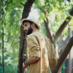 Raghav Juyal Instagram - महबूब की गलियों में #zindagizindabad Mehboob Studio