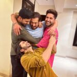 Raghav Juyal Instagram - With bhai ,always मजाड़ीं (fun) life , ❤️❤️love u bhai @beingsalmankhan for all the fun and happiness u give us in life 🌞🌞 zindagizindabaad ✊ #kisikabhaikisikijaan #zindagizindabaad Mumbai, Maharashtra