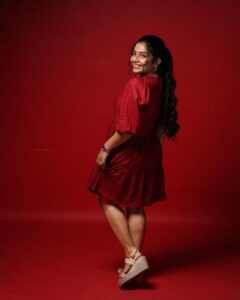 Rajisha Vijayan Instagram - Who said Red can’t be fun! ♥️

@house_of_vandy @jiksonphotography  @rizwan_themakeupboy