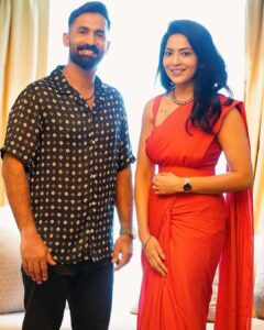 Ramya Subramanian Instagram - Big energy last evening meeting the very cool and down to earth  @dk00019 !! 😄🙋🏻‍♀️

An extremely selfless player peaking in his career and yet so simple is a hard to believe combo …. And now I can confidently tell you , it’s all true !!! 💯♥️👍🏻😊.

Keep making us proud DK 🫶🏻💯🔥👏🏻🙌🏻!

📸- @sinty_boy