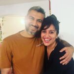 Ranjini Haridas Instagram – @shnkrs19 was in town !!!😬

#dubaipeeps #theranjiniconnection #friendsfromoutottown #cochindiaries #