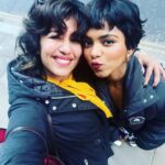 Ranjini Haridas Instagram - Look who I caught up with in London !!! Absolutely loving this new look on her !❤️ @prarthanaindrajith #londondiaries #girlisallgrownup #nightout #ranjiniharidas #allsmiles #happypeople #posers #hottie #newlook