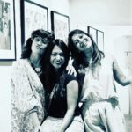Ranjini Haridas Instagram - Timeless friendship ❤️ @trinketsofmemories @ranjinijose @lovingearth.fortkochi #23yearsandcounting #happypeople #friendsforlife #🙂 #newcafeintown #fortcochin #allsmiles #laughter #beingus #woman #threeiscompany