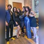 Rati Pandey Instagram - With the vivacious and the most beautiful heart... The boss lady @gulenaghmakhan . . #aboutlastnight✨ #aashiqana #ratipandey #screening #funnight #bonding Best wishes to @zaynibadkhan @_khushidubey_