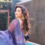Rati Pandey Instagram - Feel good vibe... . . #terenaal #bts #photoshoot #insta #ratipandey #womenfashionstyle #ethnicwear