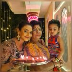Rati Pandey Instagram - Happy Diwali from us to you all ❤❤ . . #celebrations #family #diwalivibes✨ #sweethome #gratitudeistheattitude #loveallaround #diwali2021 #patnadiaries #ratipandey