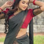 Raveena Daha Instagram - #vannarapettayila 🎉 🎙️ @sivakarthikeyan @aditishankarofficial 😍 @saregamatamil ▶️ @shanthitalkies My absolute favourite outfit from @kaithari_nesavu_sarees 😍😍 #maaveeran #sk #aditishankar #trending #insta #barathshankar