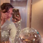 Reba Monica John Instagram - Sending you some magic and love ✨
