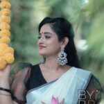 Rebecca Santhosh Instagram - In a world full of trends , I want to remain a classic ✨ Costume- @bybbecca Pc : @nithin_c_nandakumar Earrings : @jhanvi__collections MUH : @shan_sha_ji Designer : @_parvathy_praveen_