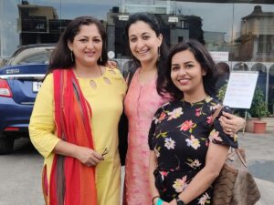Rekha Krishnappa Instagram - Extended Family for ever❤️❤️

#deivamagal #deivamagal_team #meetuptime #meetup #suntv #suntvserial #suntvserialactress #suntvfansclub