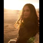 Richa Chadha Instagram - सर्दी की धूप ! . . . . . . . . . Photo @denyrajput #wintermatlabsmoghainayaaron #winter #richachadhalatest #whyareyoureadingmyhashtags