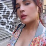 Richa Chadha Instagram - 🤪बस चल रा ए S S S ! #whysoserious #Defaultpose for Indian women when overcome with ennui, in front of a camera or occasionally used as an expression to attract the male in unbelievable film situations (wanna meet a man that finds this attractive, where are you , dikho ?) or when you know you gotta record a video but not feeling it. Hehe . . . Is social media the new idiot box ? Or idiot maker? #GoofyChadha #travelreels #ActorsLife #bollywoodsongs #RichaReels #madness