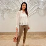Richa Panai Instagram - Palm trees are calling me!🙈🏝️ #circlepromotions #telugumovies #tollywood #circle Hyderabad