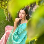 Riya Deepsi Instagram - इशारों इशारों में दिल लेने वाले बता ये हुनर तूने सीखा कहा से 🤓 ✨ ✨ 📸 @aashaymishraa #explorepage#explore#styling#outfit#traditionalwear#love#instagood#instagram#trend Rajnandgaon