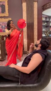 Rohit Suchanti Instagram - Yeh Nhi Sudhregi 😂😂😂

#reels #funnyreels #rishmi