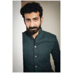 Roshan Mathew Instagram - @roshan.matthew in @kunalrawalofficial , basically Zulfi all spruced up 🤓 📸 @shivamguptaphotography . . . #roshanmathew #celebritystyle #lookoftheday #style