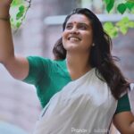 Roshna Ann Roy Instagram - . Melted with ma own Beuty 🤪… After along time very quickly present’s @pranavcsubash_photography Here agian !!!! Thanking u alwys for the most lovable works 😘 welcome back to the position … 🤎 . #tamilsong #tamilsongs #mallureels #reels #keralagirls #malayalm #actress #saree #setmundu #setsaree #keralatreditional #treditionallook #happyme #fashionstyle #nadan #keralasareelove #sareefashion #sareedraping #sareelove #setsaree😍 #nadanlook #nadanpennu
