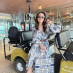 Roshni Chopra Instagram - Springbreak 👩‍👦‍👦🌸🏖️💕 Wearing @pranay_baidya #airport #vacay #travelwithkids