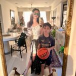 Roshni Chopra Instagram - Are mirror selfies the new age bookmarks? A favourite page captured through your own lens , a moment of truth waiting to be revisited by its own narrator 💕