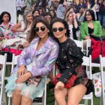 Roshni Chopra Instagram - Mama on the move ❤️ swipe to meet the mom tribe from a fun afternoon. @chefchinuvaze @anitahassanandani @simone.khambatta Thank you @slurrpfarm for bringing us all together - let’s change the narrative to #yesmoms Wearing @shopverb Taj Lands End, Mumbai