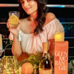 Roshni Chopra Instagram – Ad | At home parties with my favourite people made better with @Glenmorangie single malt Scotch Whisky – where the maximum city comes alive in good company and exceptional taste this is where memories are made ❤️🥃

Drink Responsibly. Not for viewing for people under 25 years.

#DeliciousDesignProject #TryNow