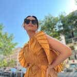 Roshni Chopra Instagram - Pinch me .. I woke up in Cannes 👀🌻🌞💛✨ Wearing @vaishalisstudio Cannes, France - French Riviera