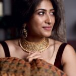 Roshni Prakash Instagram - May the festival of light, full your life with Flow of Happiness and the Sparkle of Joy. Happy Diwali Guys. ❤️ . ಈ ಬೆಳಕಿನ ಹಬ್ಬವು ಎಲ್ಲರ ಬಾಳಲ್ಲಿ ಹೊಸ ಬೆಳಕನ್ನು ತರಲಿ ಎಂದು ಆಶಿಸುತ್ತೇವೆ. ಎಲ್ಲರಿಗೂ ದೀಪಾವಳಿ ಹಬ್ಬದ ಹಾರ್ದಿಕ ಶುಭಾಶಯಗಳು. ⚡
