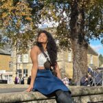 Roshni Prakash Instagram - It’s a small Cotswold after all… 🛖🍦 P.C : My future investment partner @vinoth96kumar 🌸