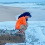 Roshni Prakash Instagram - Life recently ☀️🐚🏝️ Pic 1 : A thirst to explore lead me to this place. Absolute bliss. 📍Somewhere between Nagercoil and Keeriparai. Pic 2 : Post pack up on our way to the hotel, decided to play with tides. Best decision ever. Pic 3 : My pretty amma was my home away from home. ❤️ Pic 4 , 5 , 6 : Made some new friends. Meet Rudra, Charvi and Maha. What beautiful eyes man! Pic 7 : Rudra showed me where & how to chill like a boss. Pic 8 : Tanned and happy. I blame the beach. Pic 9 : Woke up at 4 am on my only off day to witness this. Worth it. ✨ Pic 10 : Kanyakumari serving me with insane sunset views. I’m sold. 🫶 Kanyakumari-கன்னியாகுமரி