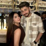 Roshni Walia Instagram - Brown and beige 🤪🔚