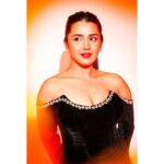 Roshni Walia Instagram - All that grace, all that body All that face makes me wanna party ✨🔚