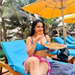 Roshni Walia Instagram - Pool day part 2 🍕🤪 . . . . . . #pool #poolday #pizza #ootd #potd #cute #food #pizzabythepool #swimming ✨👌🏻🔚