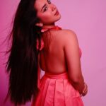 Roshni Walia Instagram - Be happy be kind 💖💗🔚