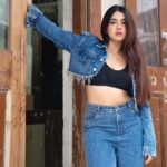 Roshni Walia Instagram - Swipe right to see my mood changing is every picture 🤪 . . . . Outfit - @reseh_official . . . #aethetic #post #potd #ootd #denim #fashion #style #photography ✨🔚 H.R. College of Commerce and Economics