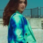 Roshni Walia Instagram - Guys! I’ve got a super exciting news for you all😍 #realmeC55 is now available in rainforest green. So grab it now. Available on Flipkart, Realme office website and stores near you. Sale is Live. . . . Styled by @_heena1396 #EntertainmentKaChampion #Ad #reels #reelitfeelit #roshniwalia #campaign #explore #trending #inspo #foryou 🔚 India