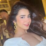 Roshni Walia Instagram - Goa 2022 ❤️🤍 So many emotions 🙈💗 . . . . #reelsinstagram #goa #2022 #newyear #vacation #reelitfeelit #trending #roshniwalia . . . @alistclub @calypso.catamaran @ivoryy.goa @casa.aaradhya @tomatosgoa @azulegoa @telladovillas 🔚