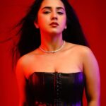 Roshni Walia Instagram - Idk why I’m getting dhoom vibes 👻🖤🔚 India