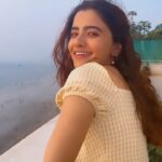 Rukshar Dhillon Instagram - Sunday Vibe ✅☀️ Thanks to this beautiful track by @taarukraina Absolutely love it!♥️ #sundaymood #khogaye #goodvibes #sunsets