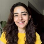 Rukshar Dhillon Instagram - My quickest, easiest and most sasta home remedy for Acne! Hope it helps you guys♥️ #skincare #healthyskin #glowingskin #skincareroutine