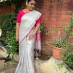 Rupa Sri Instagram - 𝚂𝚘𝚖𝚎 𝚠𝚘𝚖𝚎𝚗 𝚏𝚎𝚊𝚛 𝚝𝚑𝚎 𝚏𝚒𝚛𝚎 🔥 𝚂𝚘𝚖𝚎 𝚠𝚘𝚖𝚎𝚗 𝚜𝚒𝚖𝚙𝚕𝚢 𝚋𝚎𝚌𝚘𝚖𝚎 𝚒𝚝.... @ashas_womens_collection