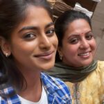 Rupa Sri Instagram - No shooting = Weekend Shopping 🛍 🥳🤪 @vinusha_devi #barathikannamma #soundarya #kannamma #vijaytelevision #shopping #weekendshopping #fun #streetfood